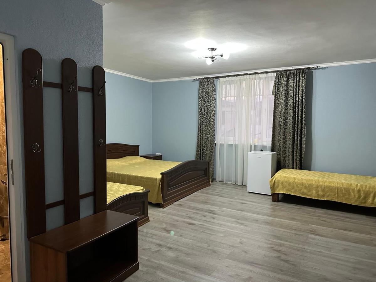Gudauta Hotel Buitenkant foto